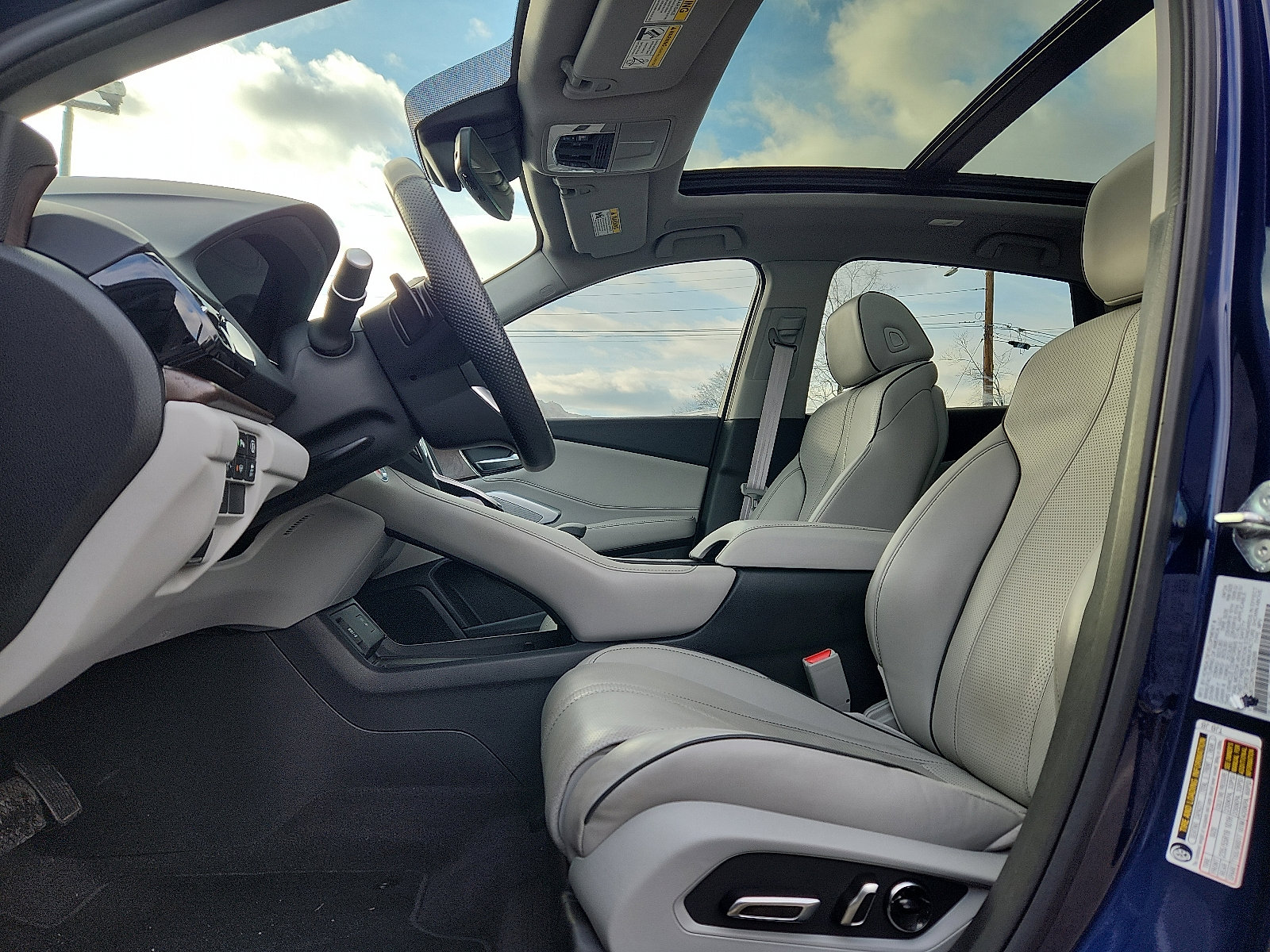 Certified 2024 Acura RDX SH-AWD w/ Advance Package image 13