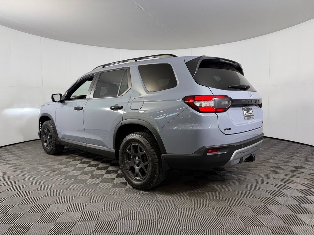 Used 2024 Honda Pilot TrailSport image 7