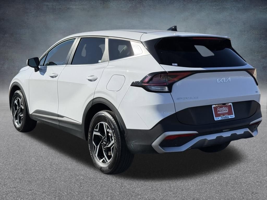 Used 2025 Kia Sportage LX AWD/4WD image 6