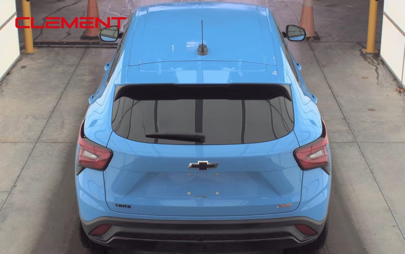 Used 2024 Chevrolet Trax RS image 16