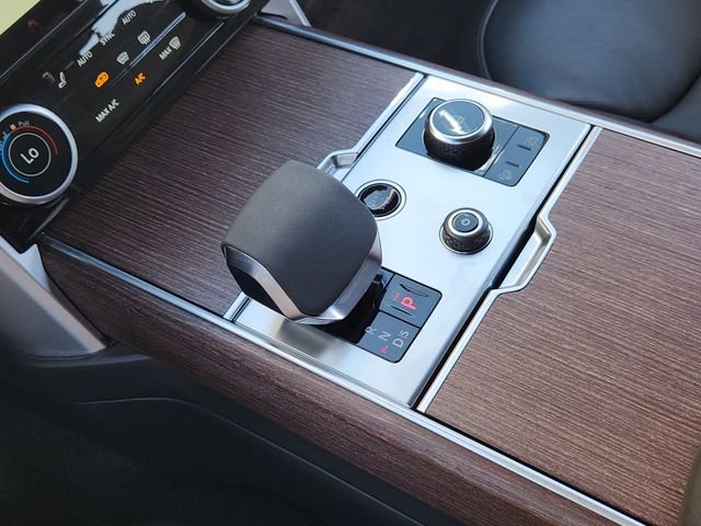 Used 2023 Land Rover Range Rover SE image 19