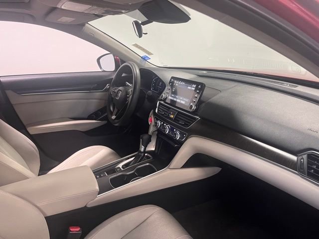 Used 2018 Honda Accord EX image 11