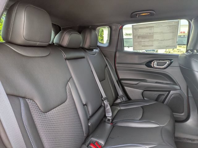 New 2026 Jeep Compass Latitude AWD/4WD image 33