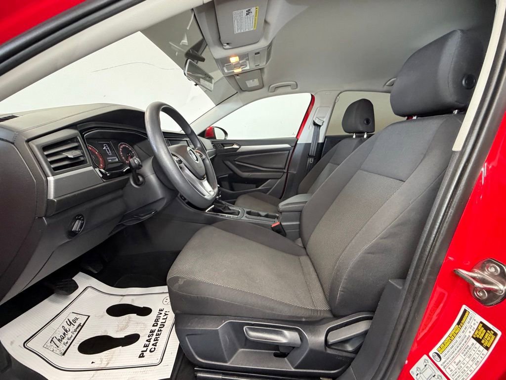 Used 2019 Volkswagen Jetta S image 4