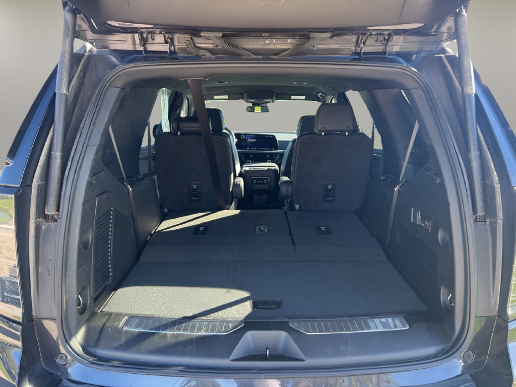 Used 2025 Chevrolet Tahoe Premier RWD image 10