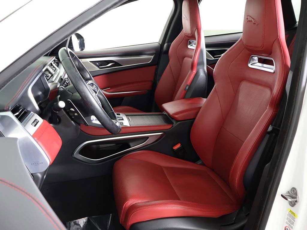 Used 2023 Jaguar F-PACE R-Dynamic S image 32