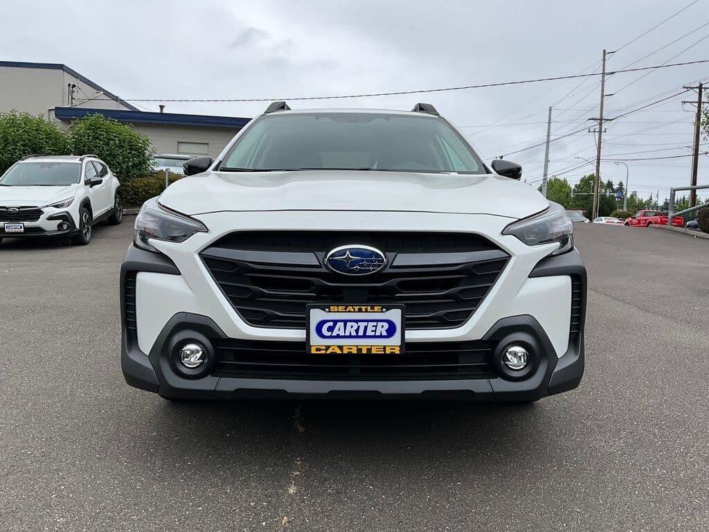 Certified 2025 Subaru Outback Premium AWD/4WD image 3