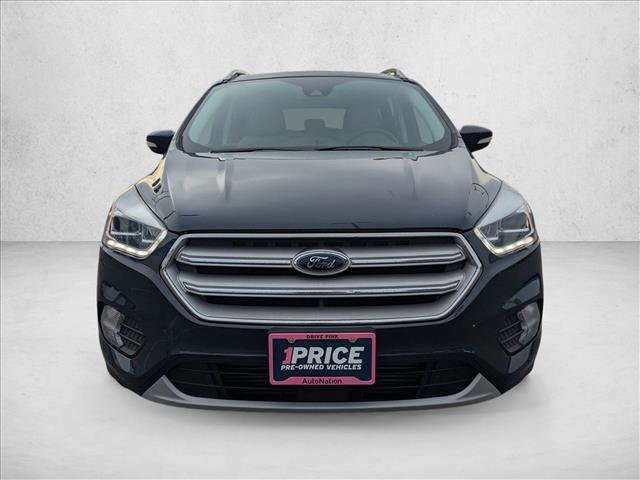 Used 2019 Ford Escape Titanium image 2
