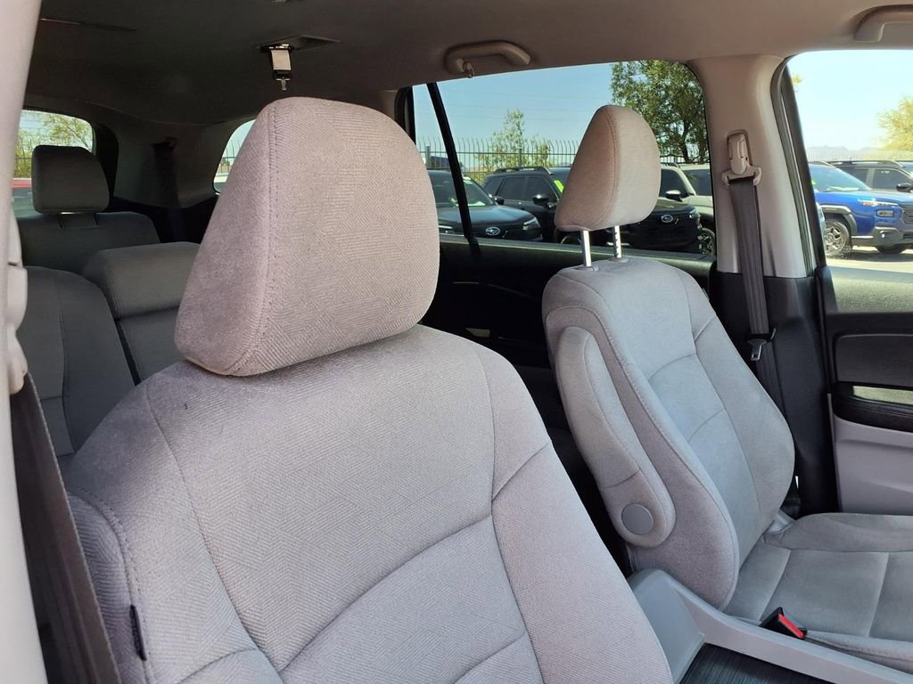 Used 2021 Honda Pilot EX image 19