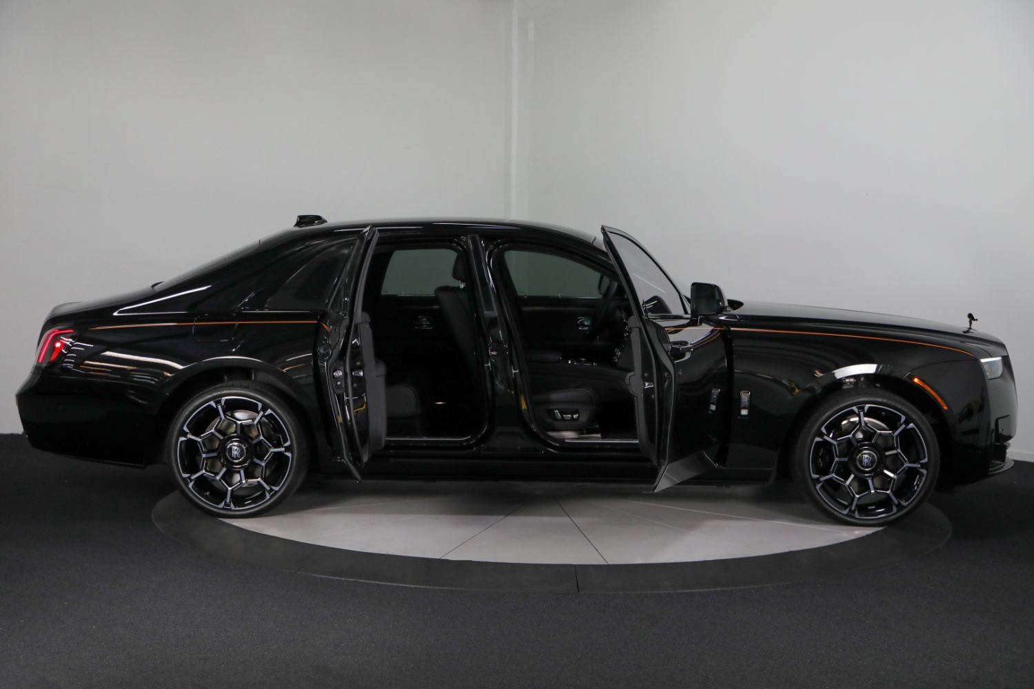 Used 2026 Rolls-Royce Ghost Black Badge AWD/4WD image 9