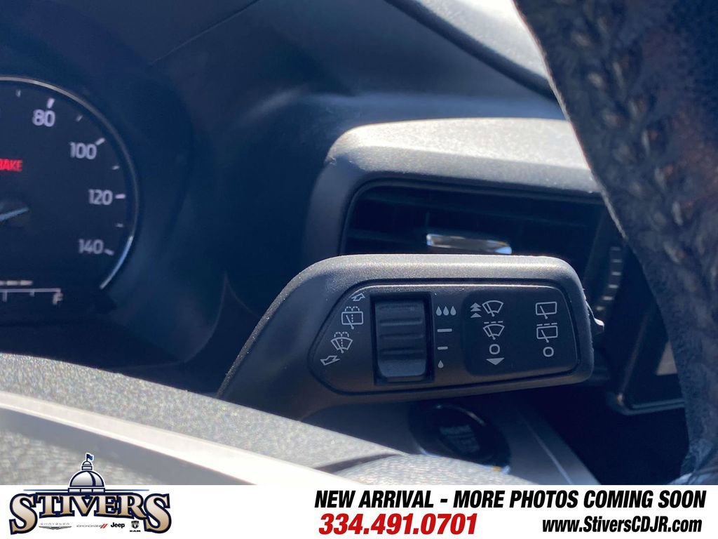 Used 2022 Ford Explorer XLT image 34