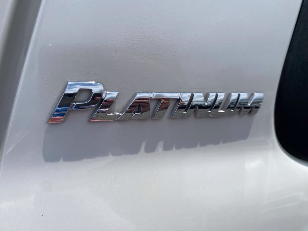 Used 2012 Toyota Sequoia Platinum AWD/4WD image 16