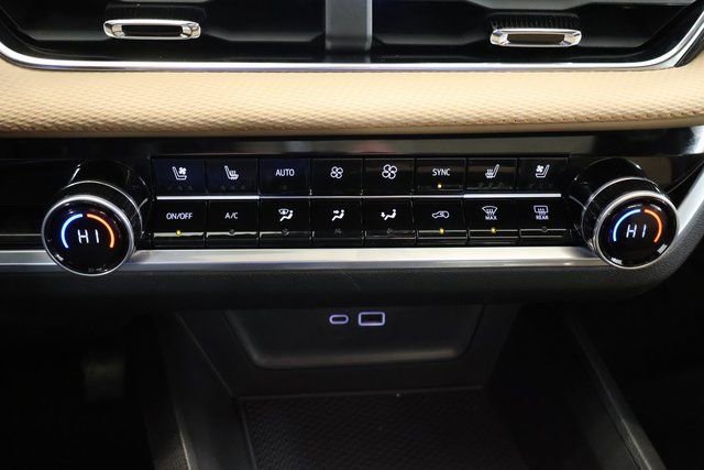 New 2026 Chevrolet Equinox ACTIV w/ Convenience Package III image 20