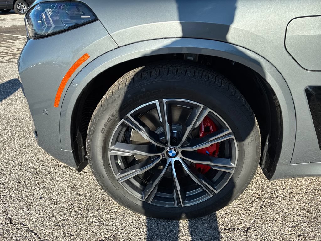 New 2026 BMW X5 xDrive50e w/ M Sport Package AWD/4WD image 9