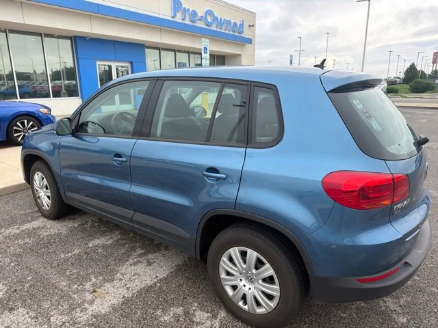 Used 2017 Volkswagen Tiguan S FWD image 3
