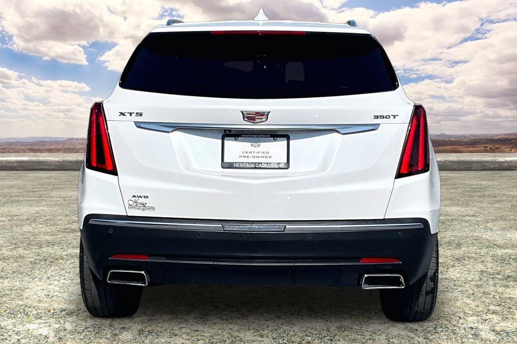 Certified 2024 Cadillac XT5 Luxury w/ LPO, Floor Liner Package AWD/4WD image 6