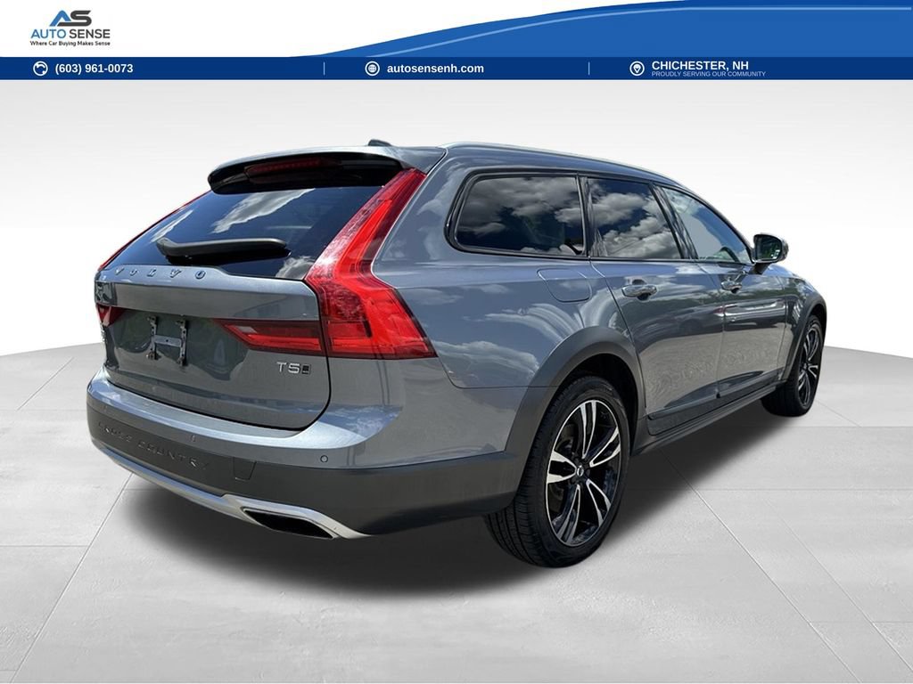 Used 2019 Volvo V90 T5 Cross Country AWD/4WD image 5