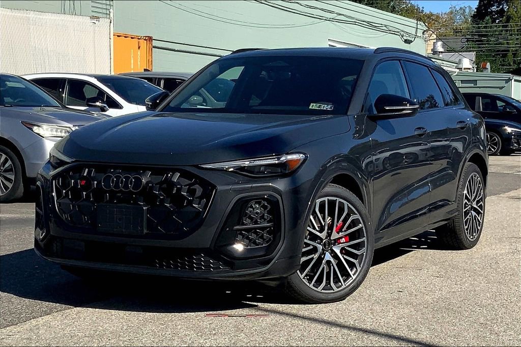 New 2025 Audi SQ5 Premium Plus image 2