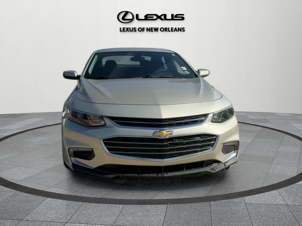 Used 2016 Chevrolet Malibu LT w/ Leather Package image 2