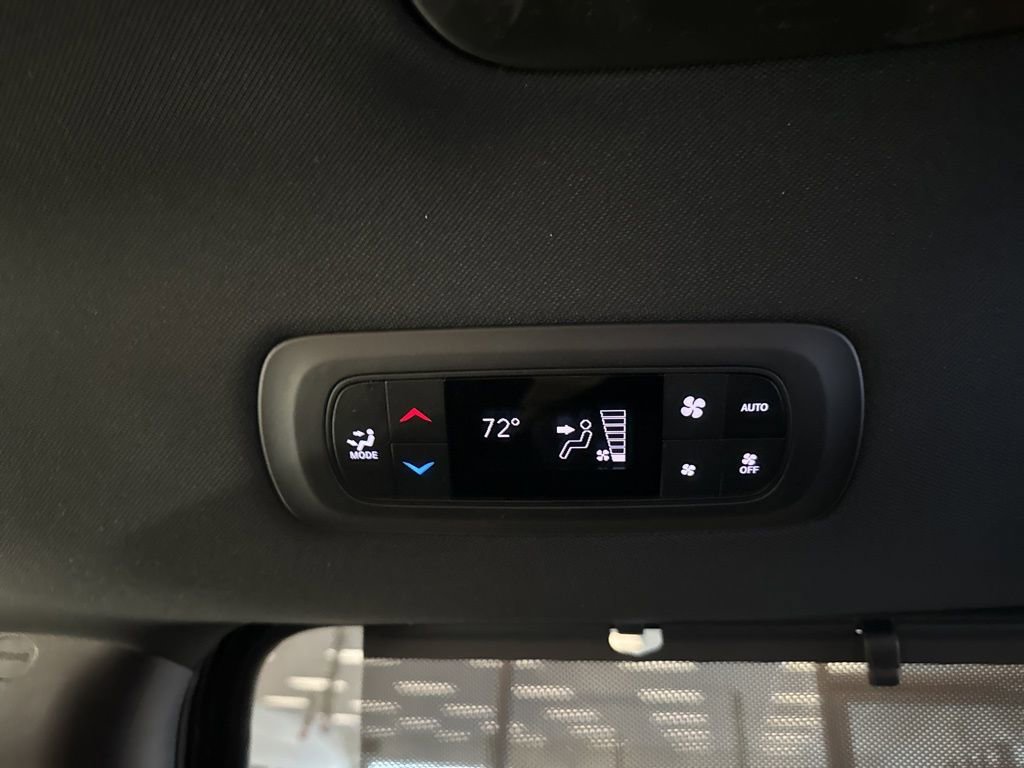 New 2026 Chrysler Pacifica Select image 26