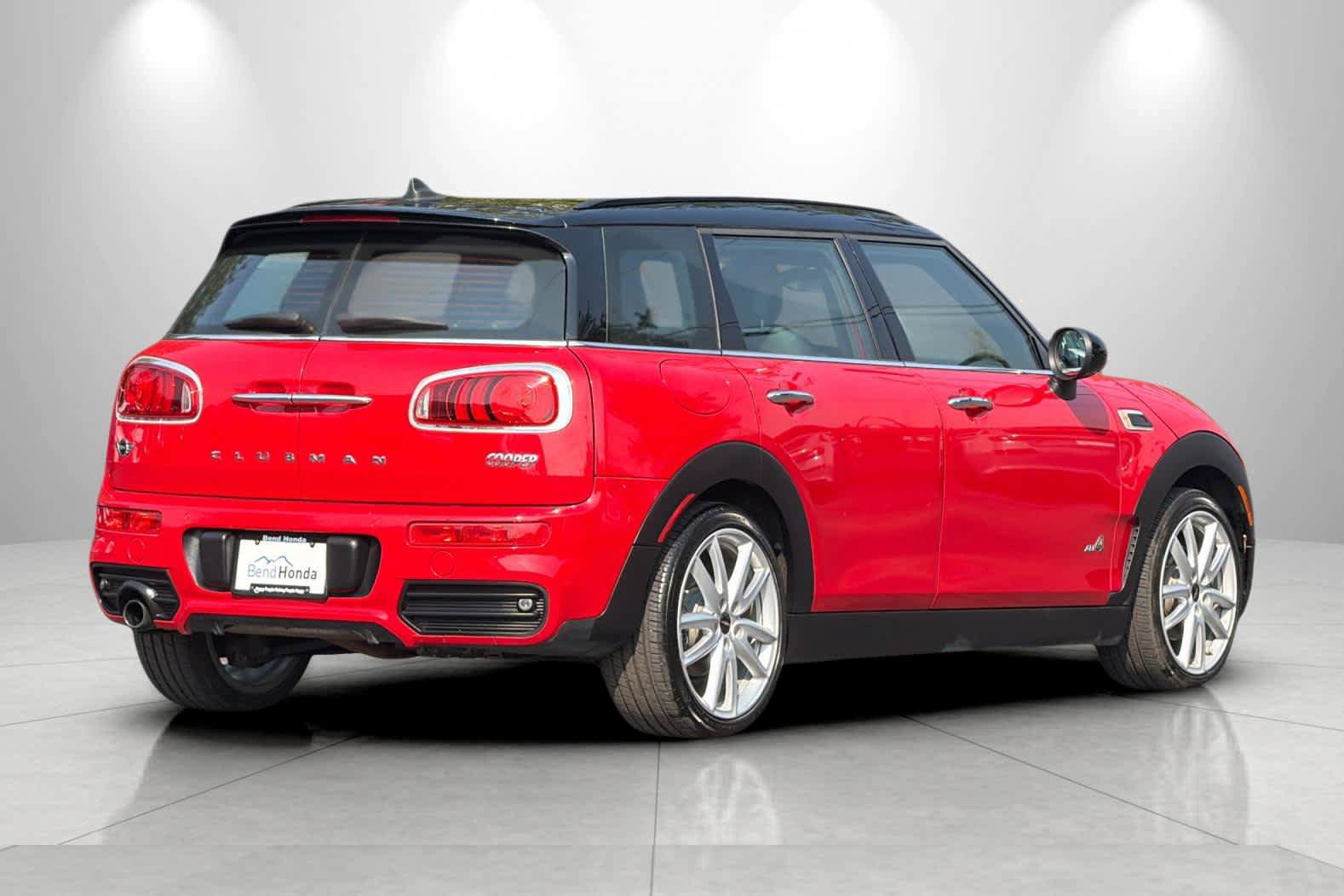 Used 2017 MINI Cooper Clubman ALL4 AWD/4WD image 2