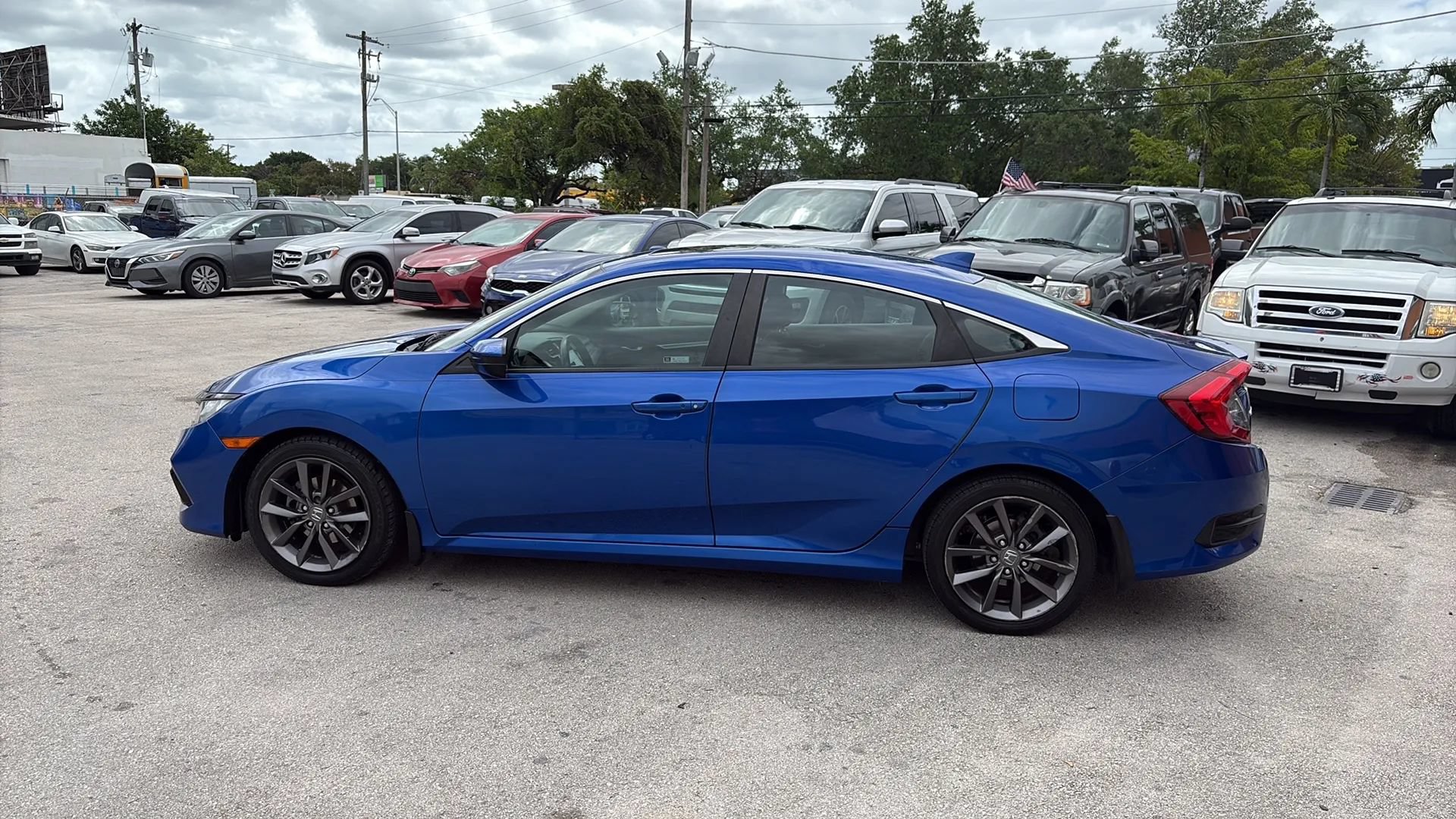 Used 2020 Honda Civic EX image 8
