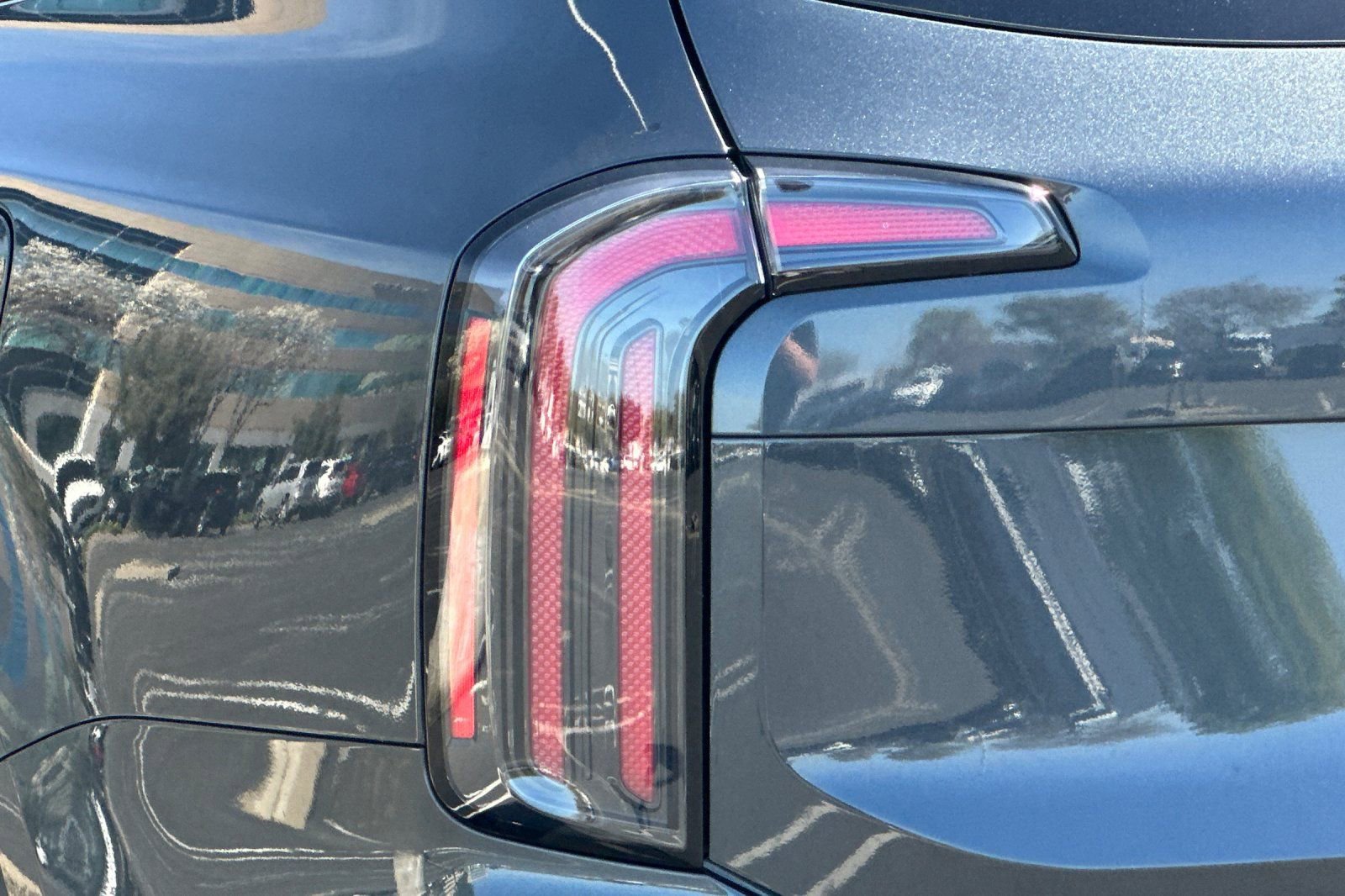 Used 2024 Kia Telluride EX image 52