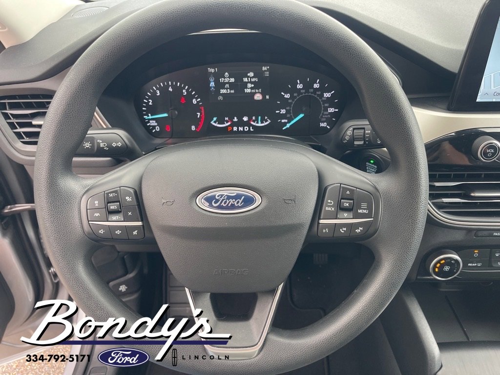 Used 2021 Ford Escape SE image 9