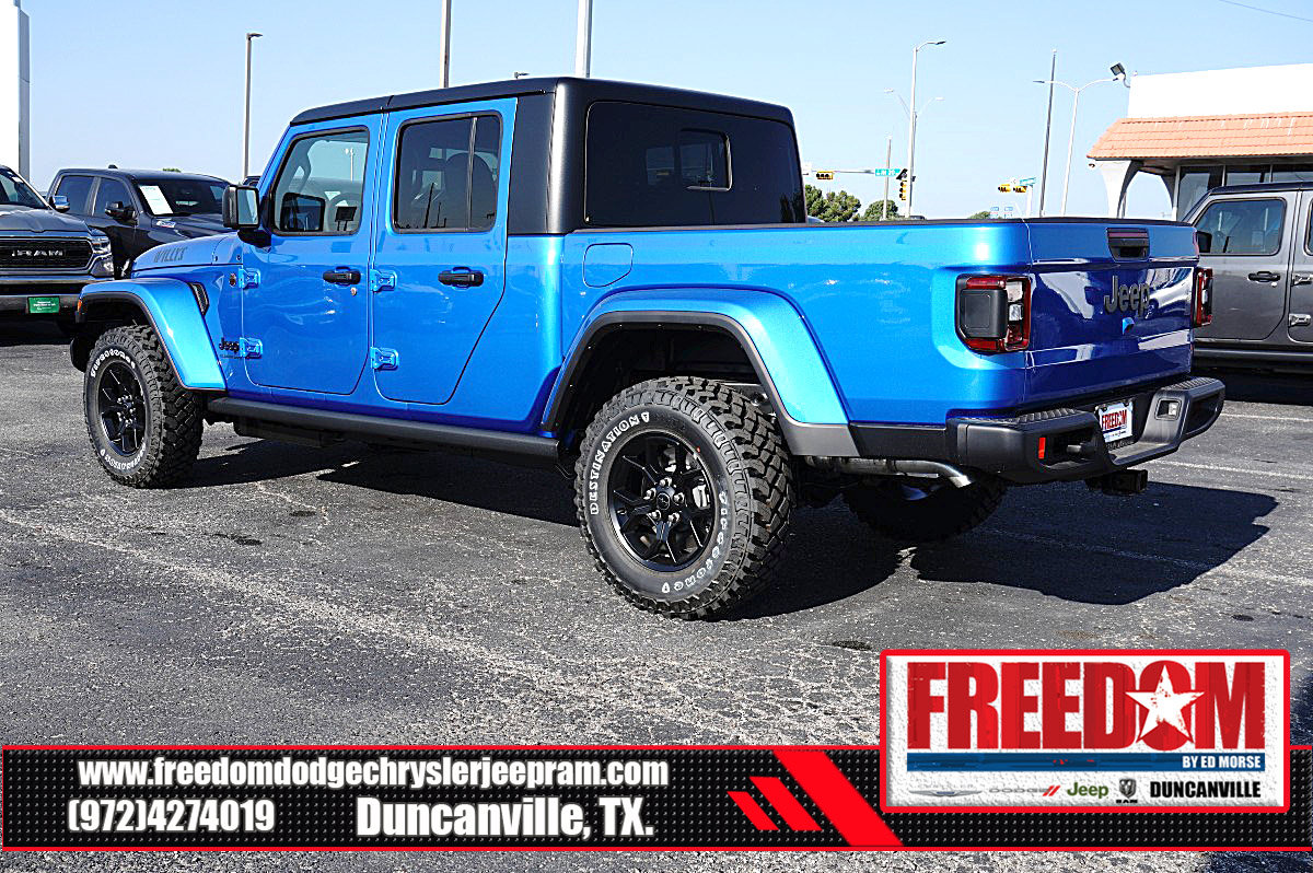 New 2026 Jeep Gladiator Sport AWD/4WD image 3