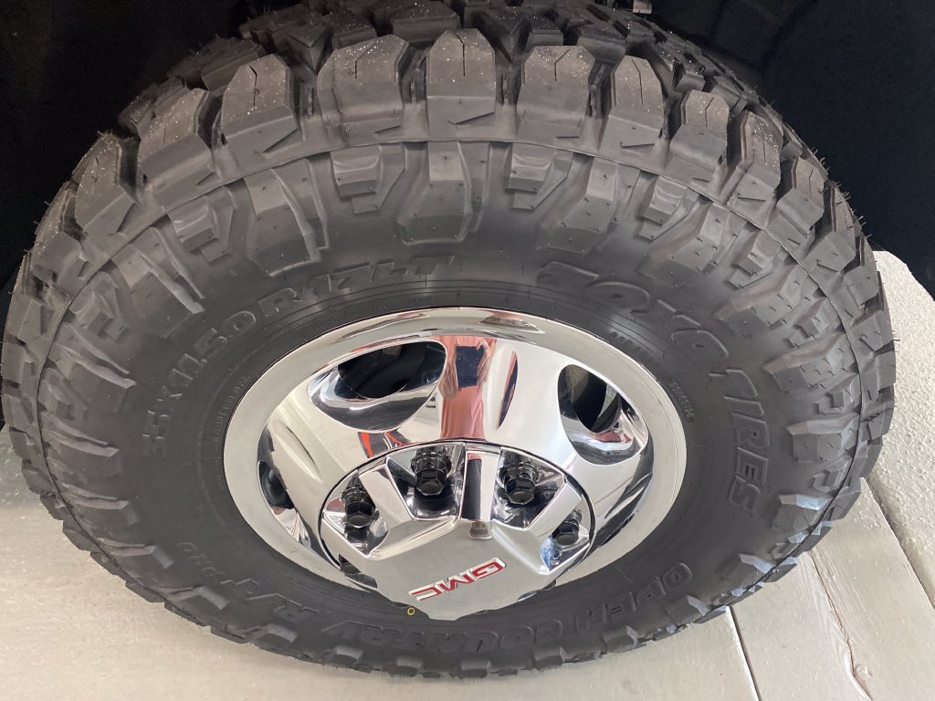 New 2026 GMC Sierra 3500 SLE w/ SLE Convenience Package AWD/4WD image 4