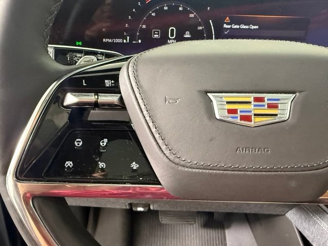 Used 2025 Cadillac Escalade Sport Platinum w/ LPO, Floor Liner Package AWD/4WD image 40