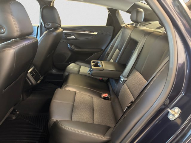 Used 2018 Chevrolet Impala LT FWD image 13