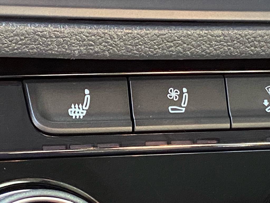 Certified 2024 Volkswagen Jetta GLI Autobahn FWD image 15