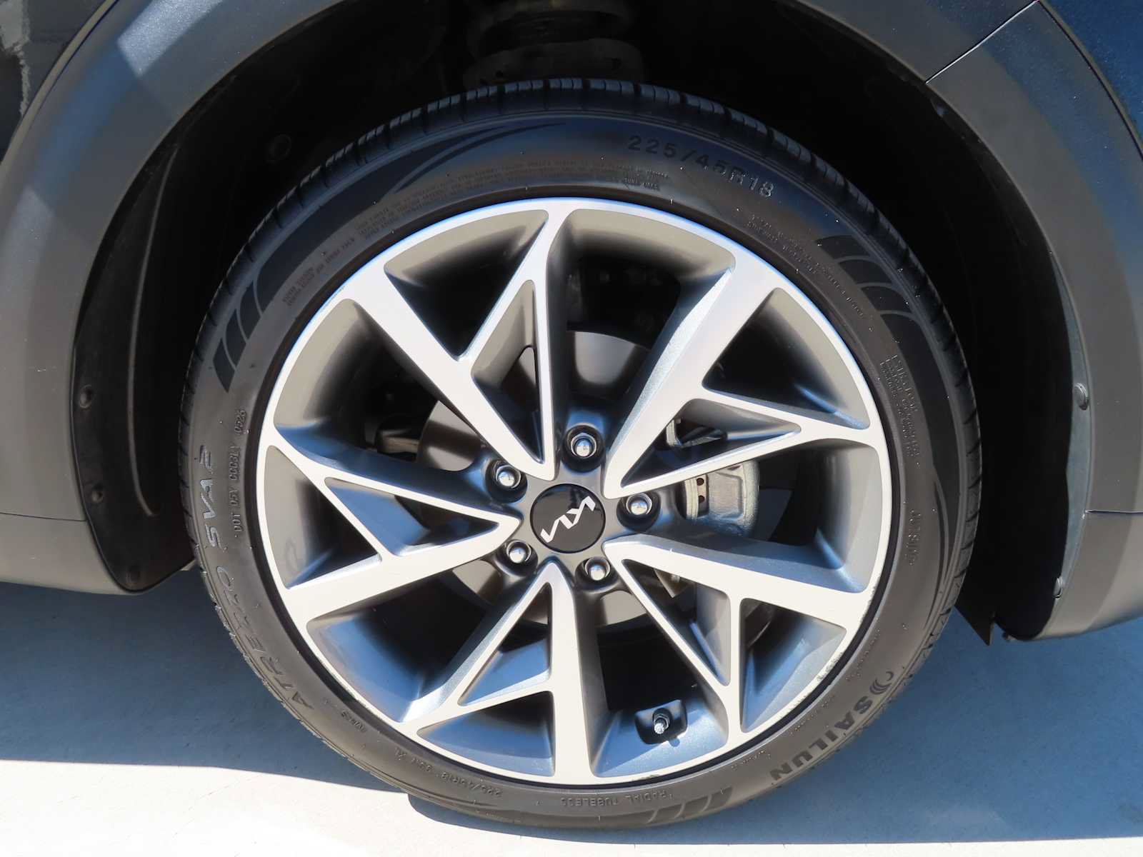 Used 2022 Kia Niro Touring Special Edition FWD image 12