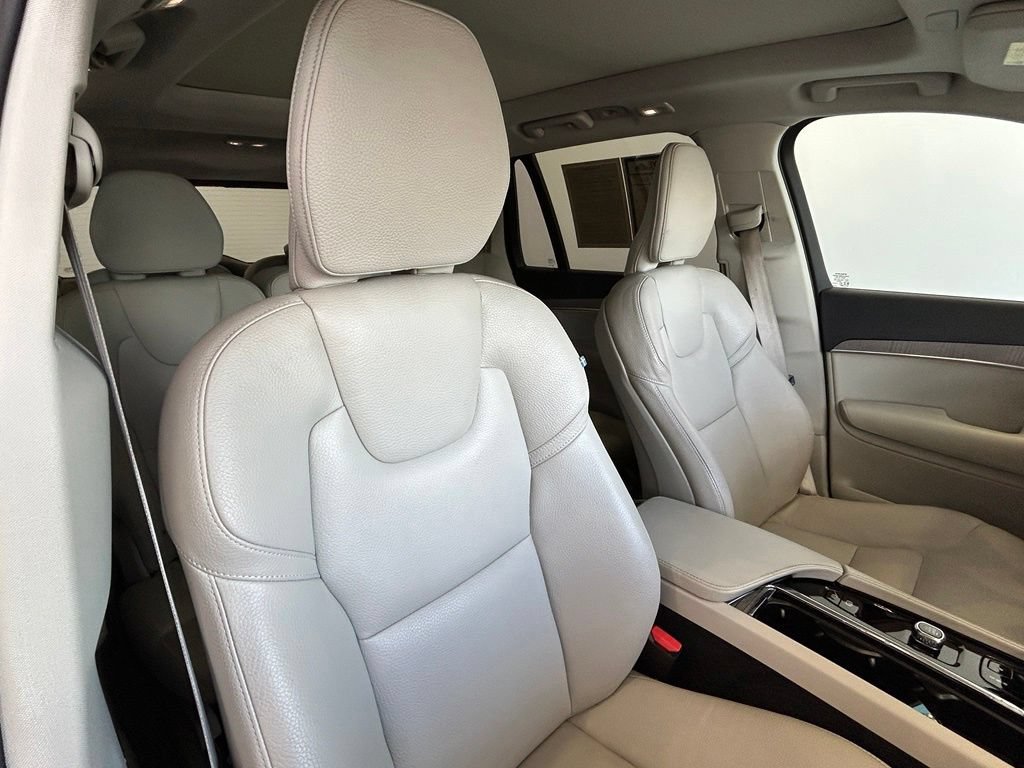 Used 2023 Volvo XC90 B6 Plus w/ Protection Package AWD/4WD image 47
