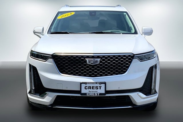 Used 2024 Cadillac XT6 Premium Luxury w/ Technology Package AWD/4WD image 2