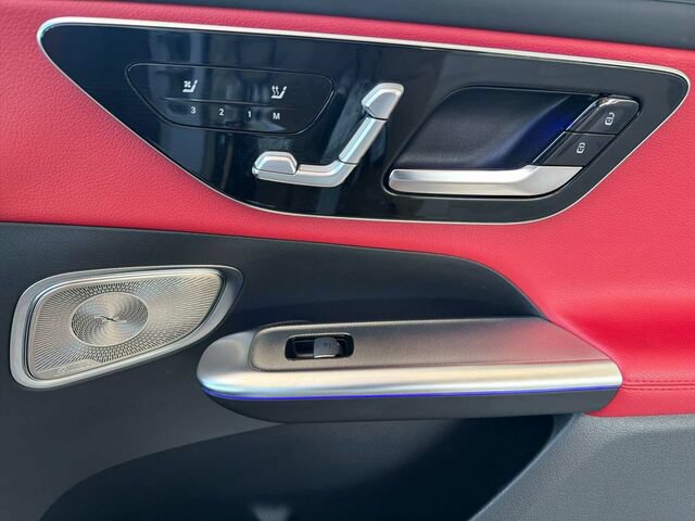 Certified 2025 Mercedes-Benz GLC 43 AMG 4MATIC image 20