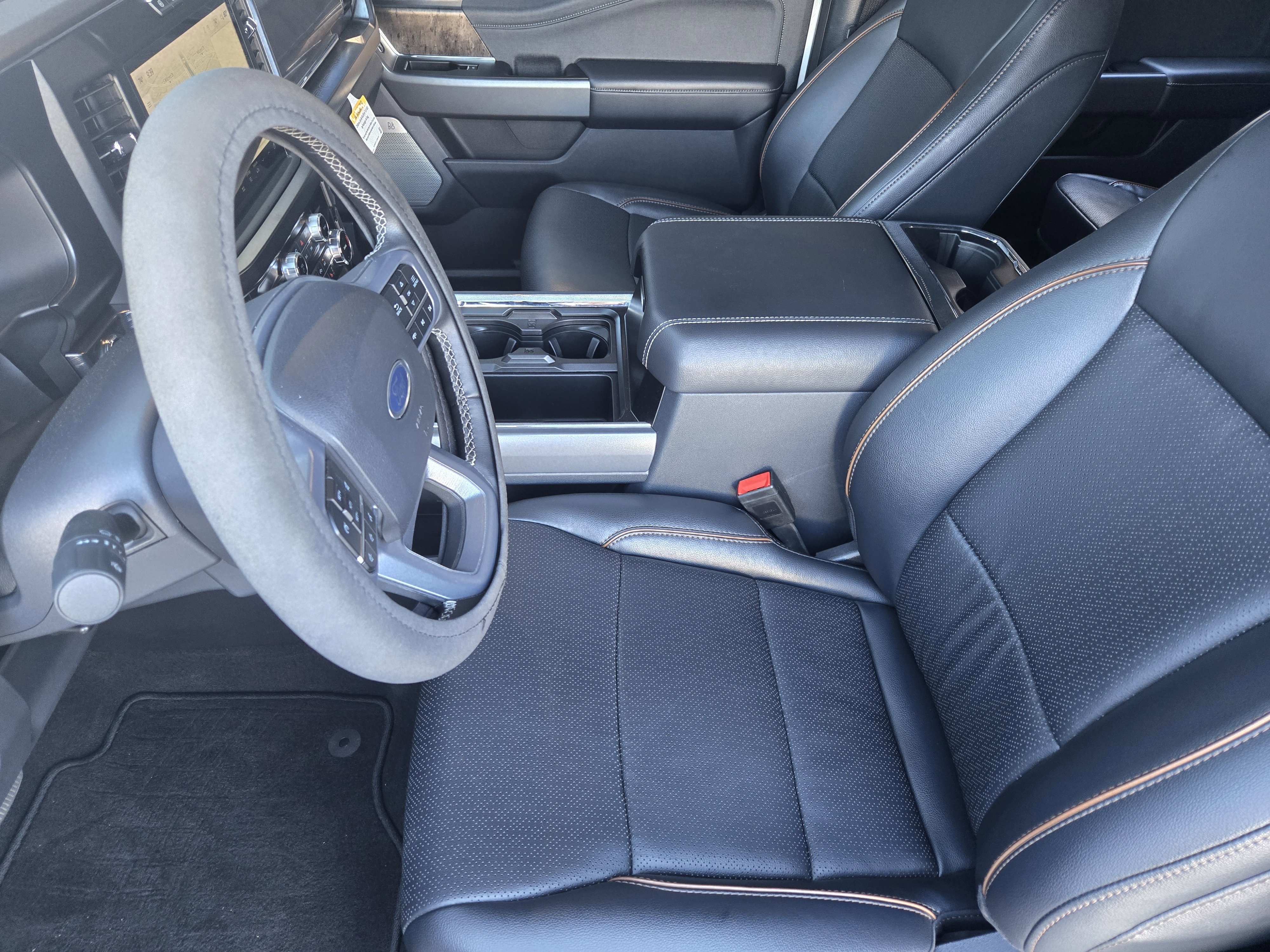 Used 2025 Ford F350 Lariat w/ Chrome Package image 9