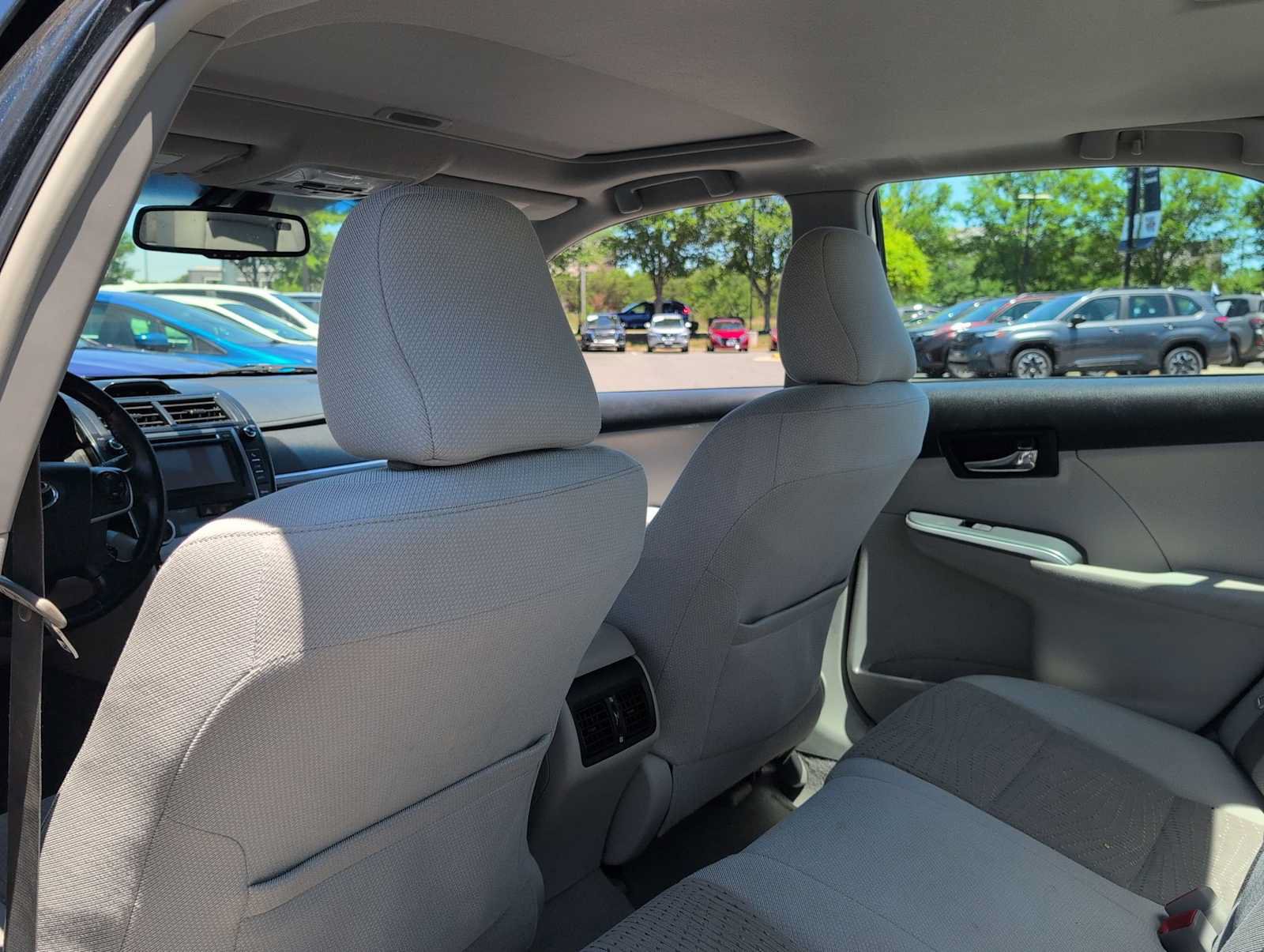 Used 2012 Toyota Camry XLE w/ Convenience Pkg FWD image 18