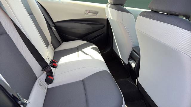 Used 2023 Toyota Corolla LE w/ LE Convenience Package FWD image 22