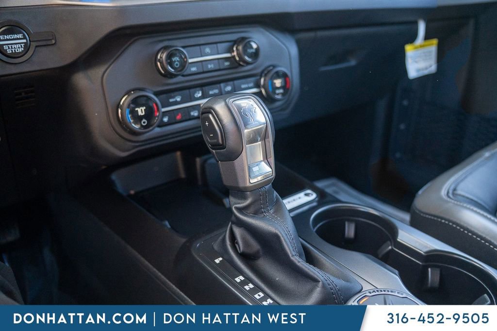 Used 2025 Ford Bronco Outer Banks image 10