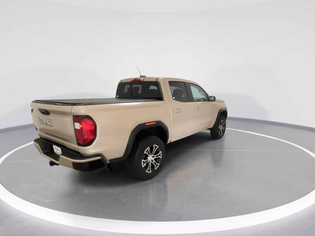 Used 2024 GMC Canyon AT4 w/ Technology Package AWD/4WD image 9