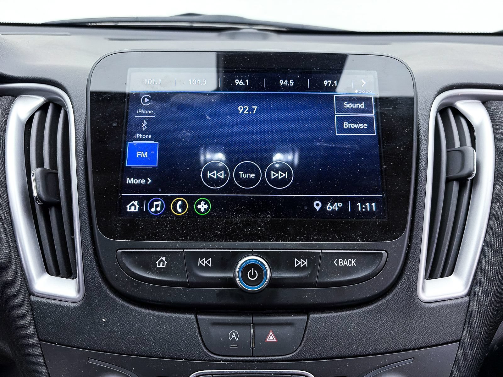 Used 2025 Chevrolet Malibu LS FWD image 17