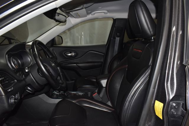 Certified 2020 Jeep Cherokee Trailhawk w/ Cold Weather Group image 12