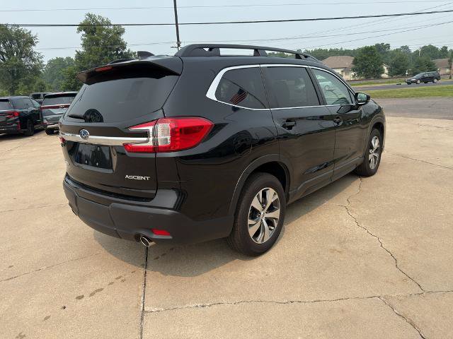 Used 2025 Subaru Ascent Premium AWD/4WD image 5