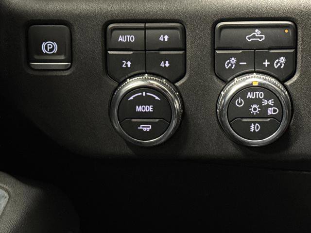 Used 2024 GMC Sierra 1500 Elevation image 24