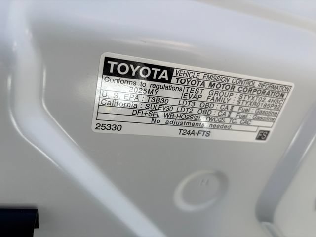 Certified 2025 Toyota 4Runner TRD Off-Road Premium AWD/4WD image 10