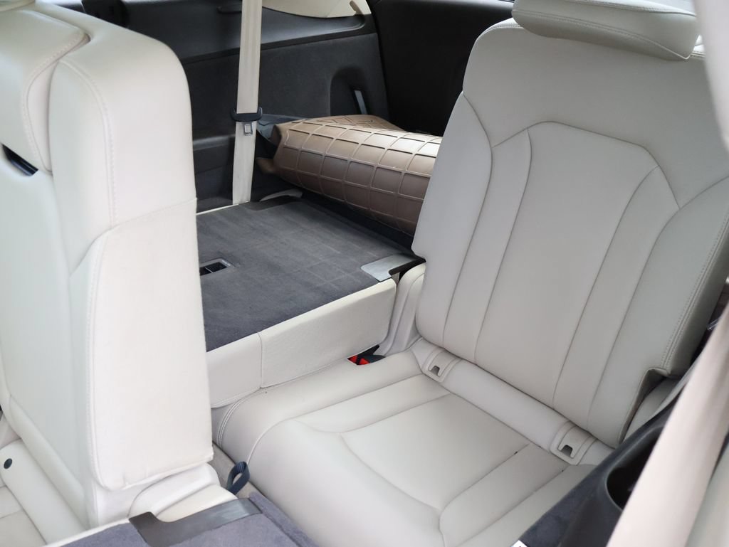 Used 2019 Audi Q7 3.0T Prestige w/ Prestige Package AWD/4WD image 18