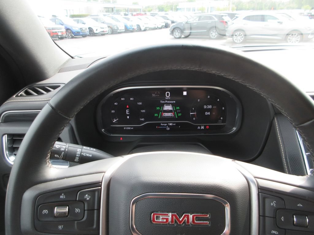 Certified 2023 GMC Yukon XL SLT AWD/4WD image 34