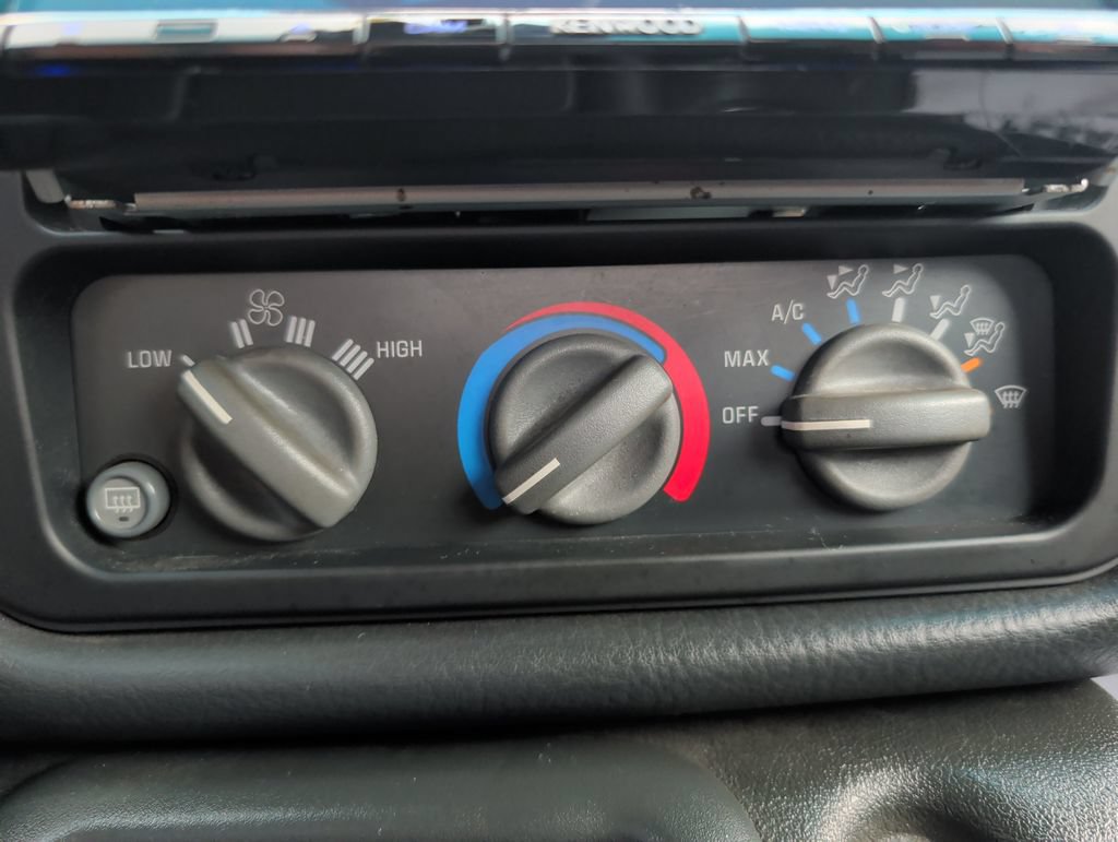 Used 1995 Pontiac Firebird Trans Am RWD image 14
